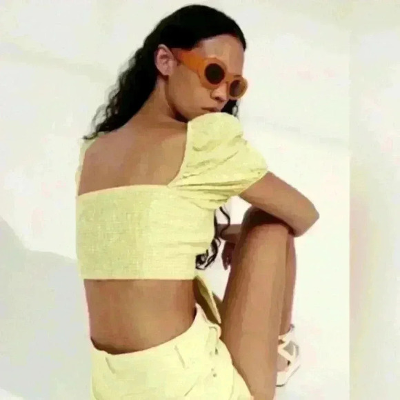ZARA | Lime/Yellow Gingham Checkered Puff Sleeved Crop Top - Picture 2 of 8
